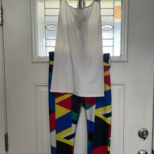 Fabletics Activewear Set M – White Tank + Geometric Leggings
